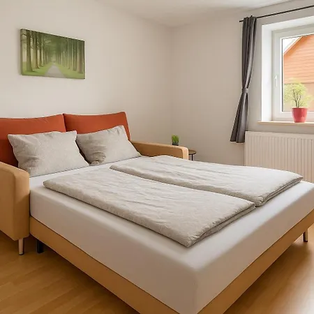 Gemuetliche 2-zimmer 50qm Lägenhet